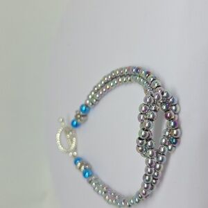 Light Purple Love Knot Beaded Bracelet In Hematite Beads.